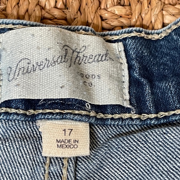 Universal Thread High Rise Wide Leg Size 17 - Picture 3 of 4